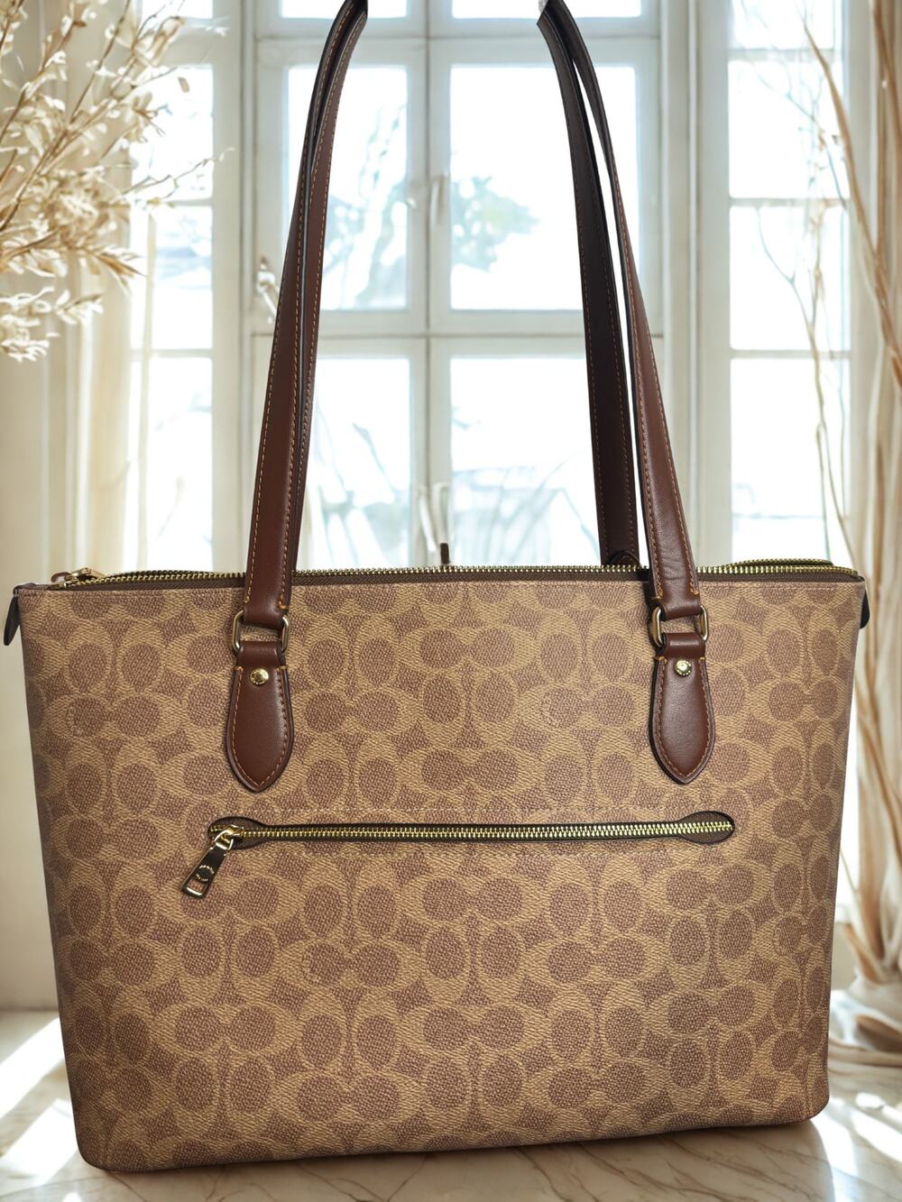 Coach Gallery Tote — EUC